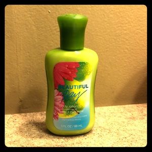 Beautiful Day body lotion💚💙